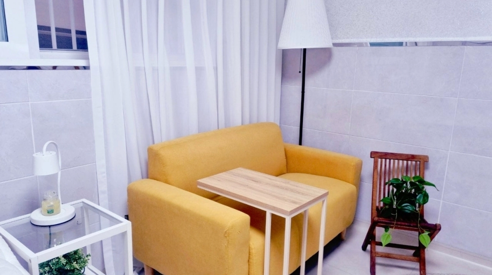 Cozy 2-room in Huam-dong, near Seoul Stn 6