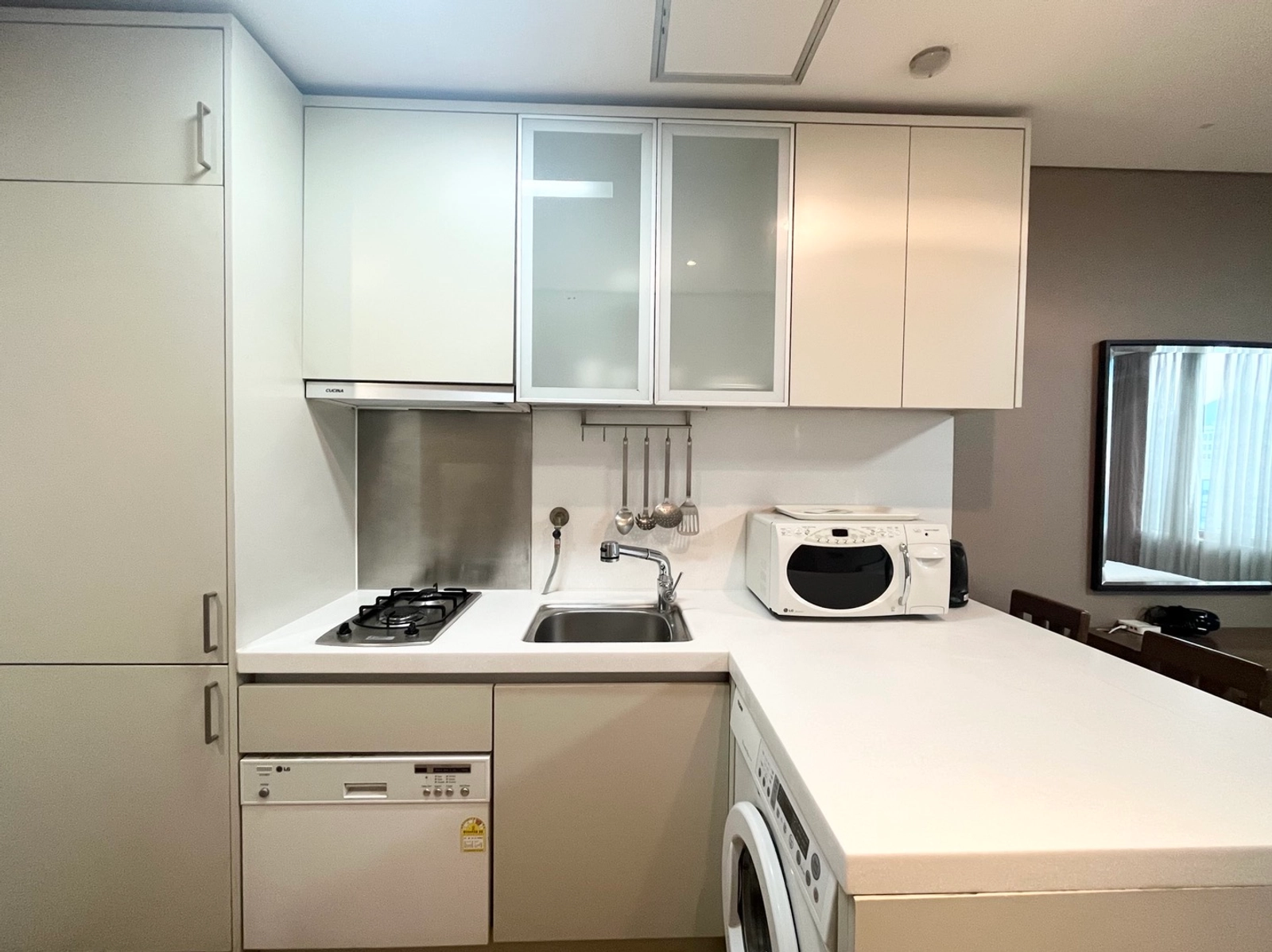Budget-friendly studio — 1-min walk from Seodaemun Station 4