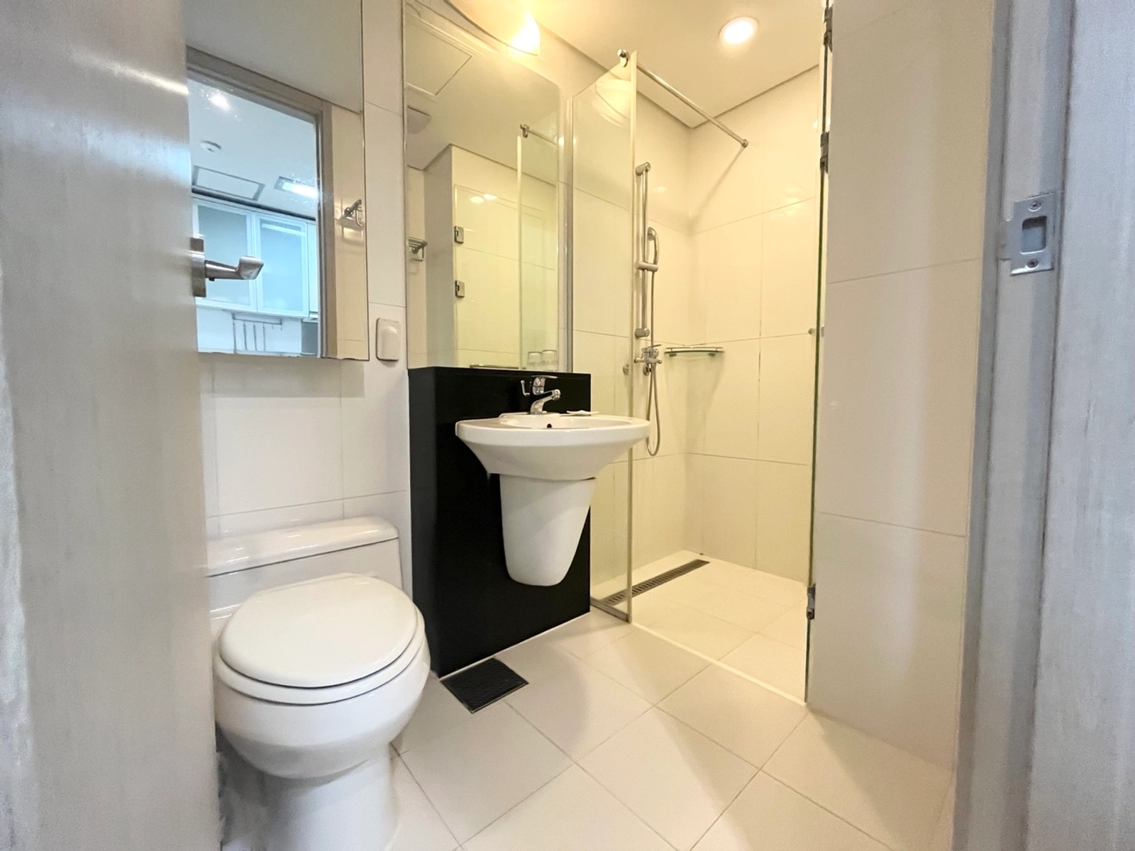 Budget-friendly studio — 1-min walk from Seodaemun Station 7