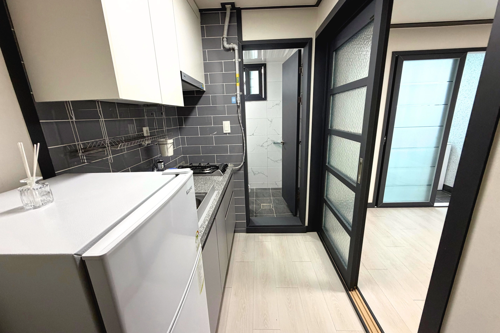 [Seo-gu, Daegu] Seodaegu Station — White stay #new #fully equipped 5
