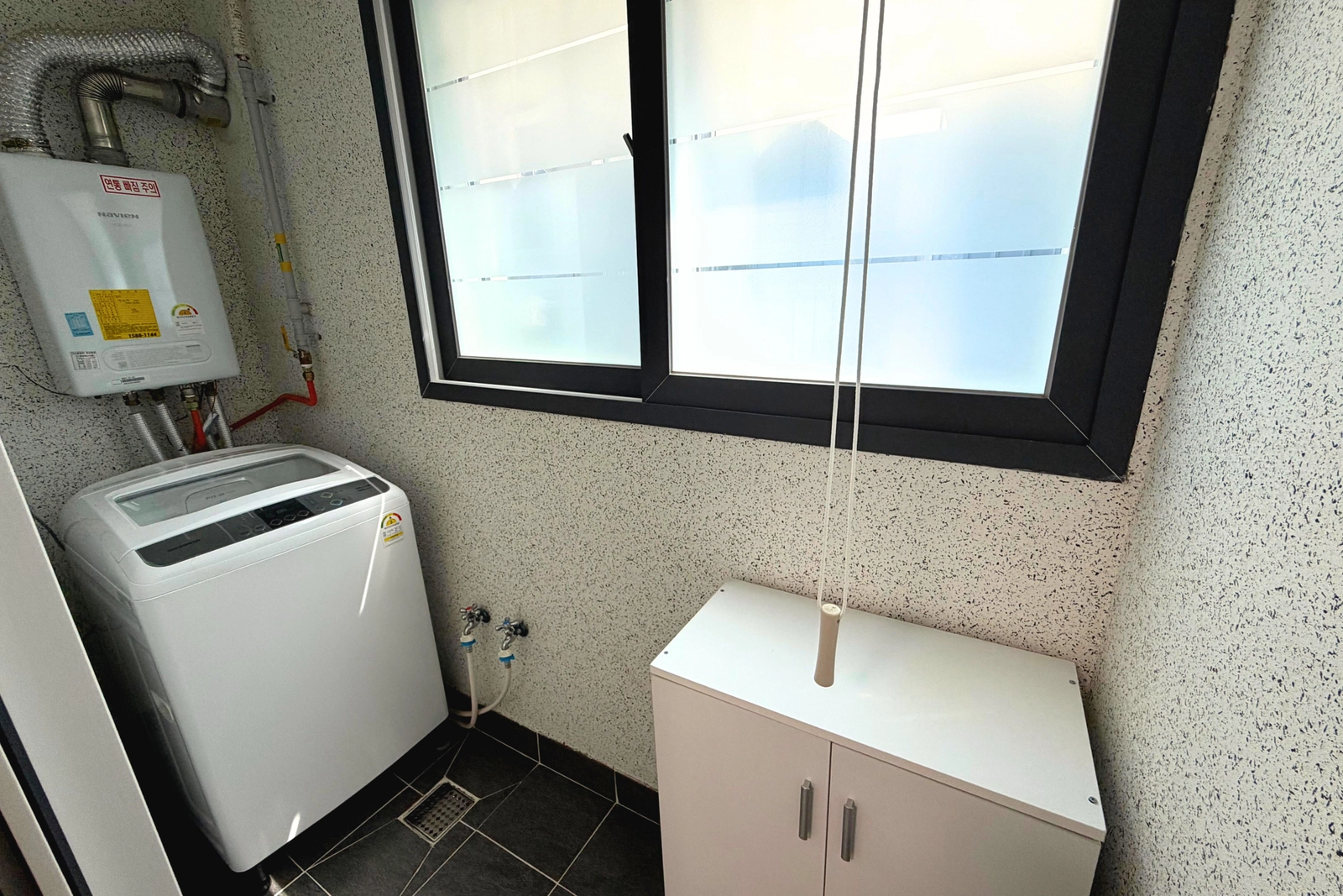 [Seo-gu, Daegu] Seodaegu Station — White stay #new #fully equipped 7