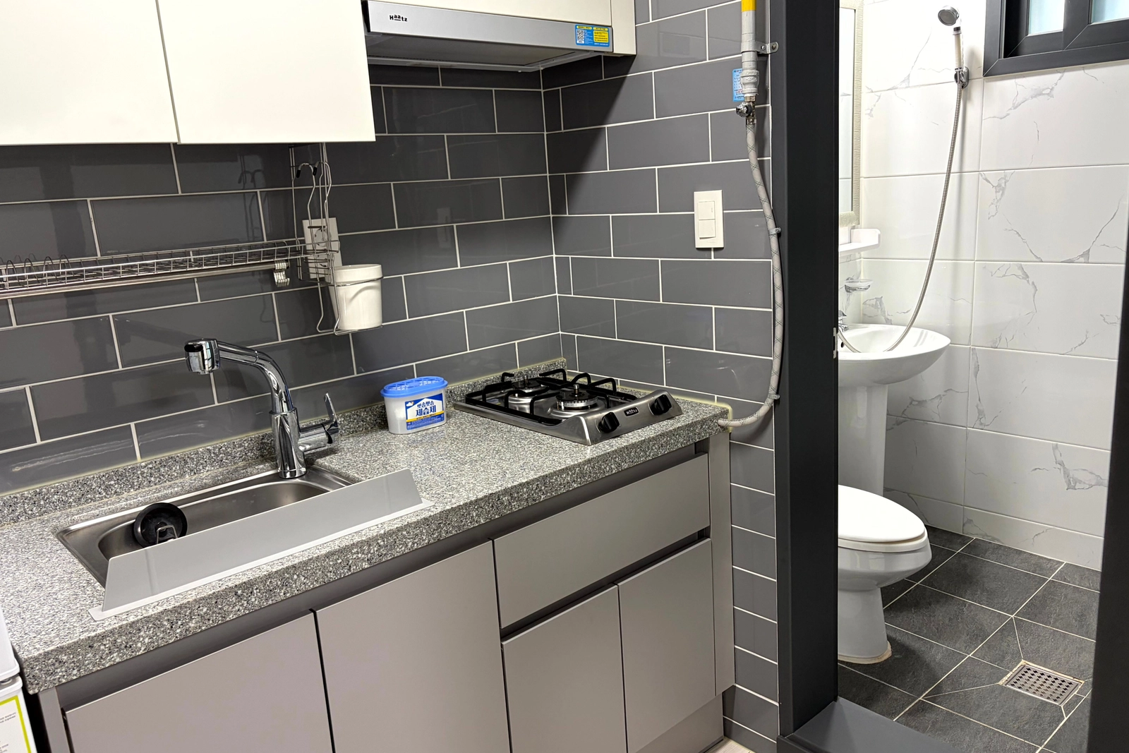 [Seo-gu, Daegu] Seodaegu Station — White stay #new #fully equipped 13