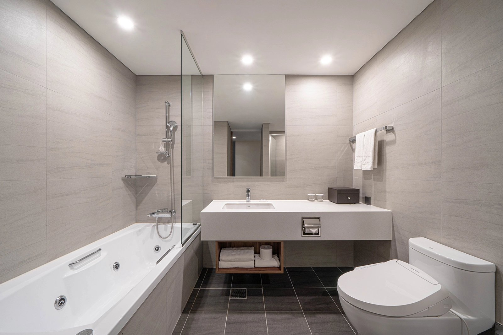 [Stars Ulsan] Suite 12