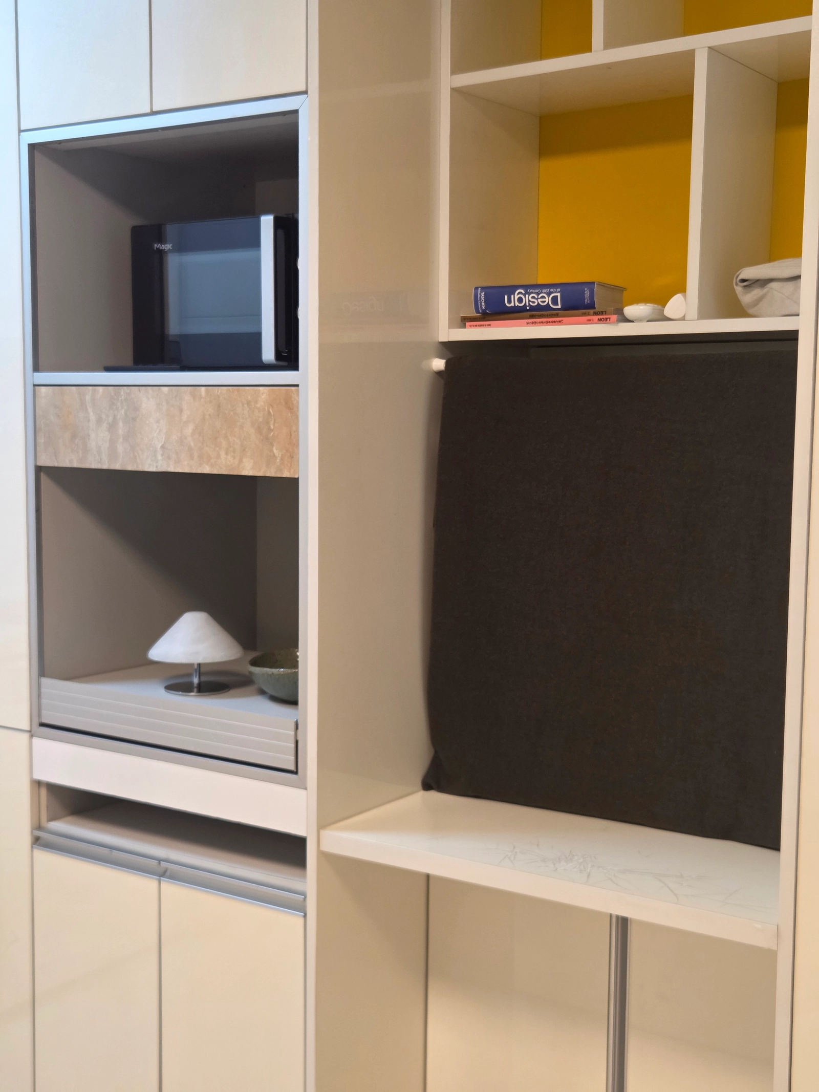 3-min walk to Gongdeok Station · Sleeps 2 10