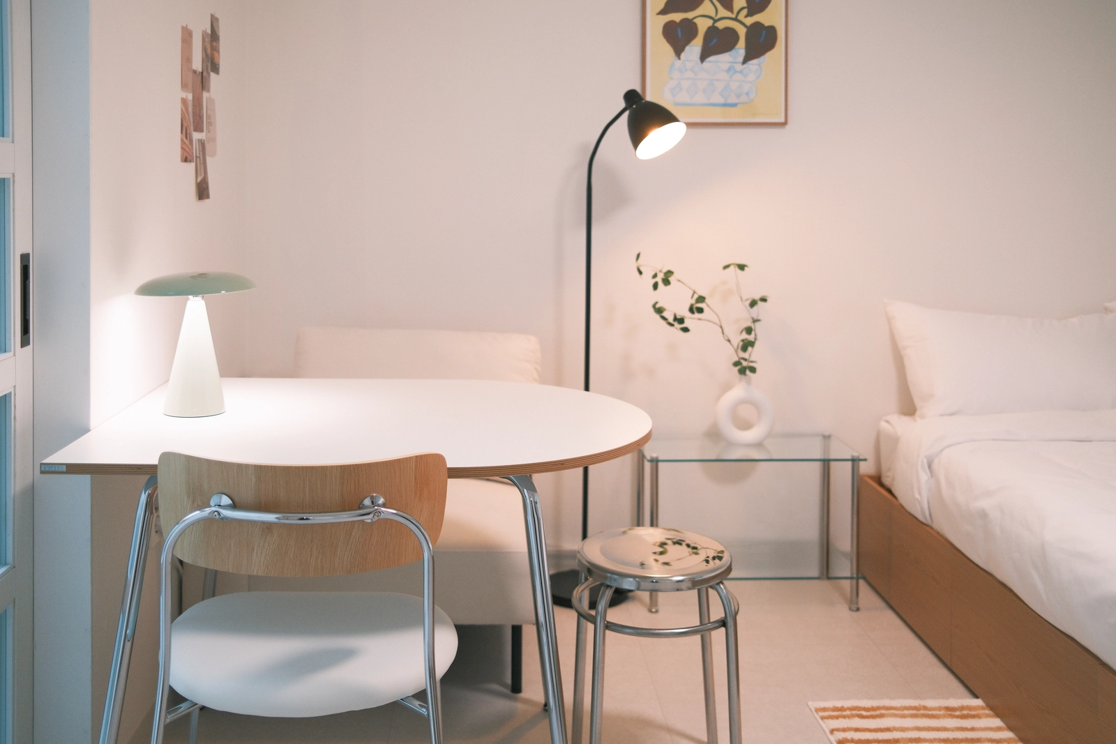 Free parking ✨ 5-min walk to Eonju, 8-min walk to Yeoksam • Fully equipped • Near Seolleung/Samseong/Nonhyeon 5