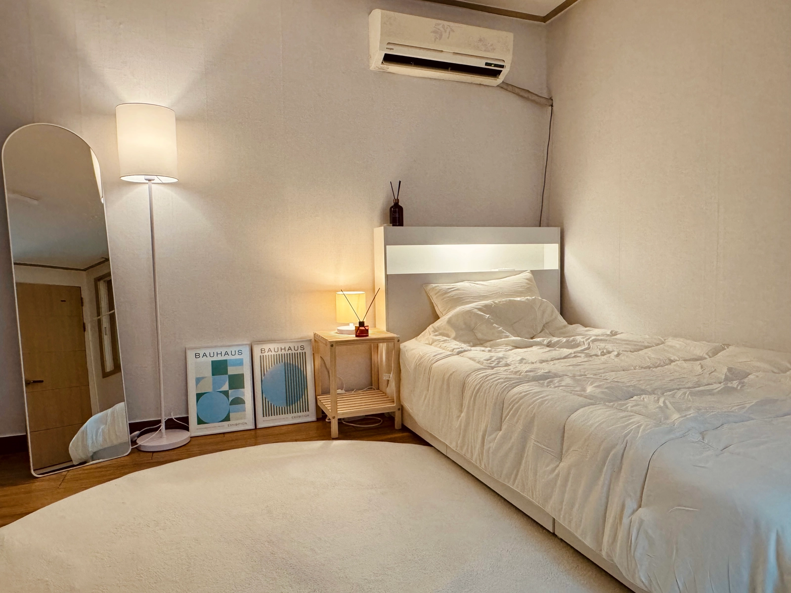 6 min to Seoul Station · Comfortable home 3