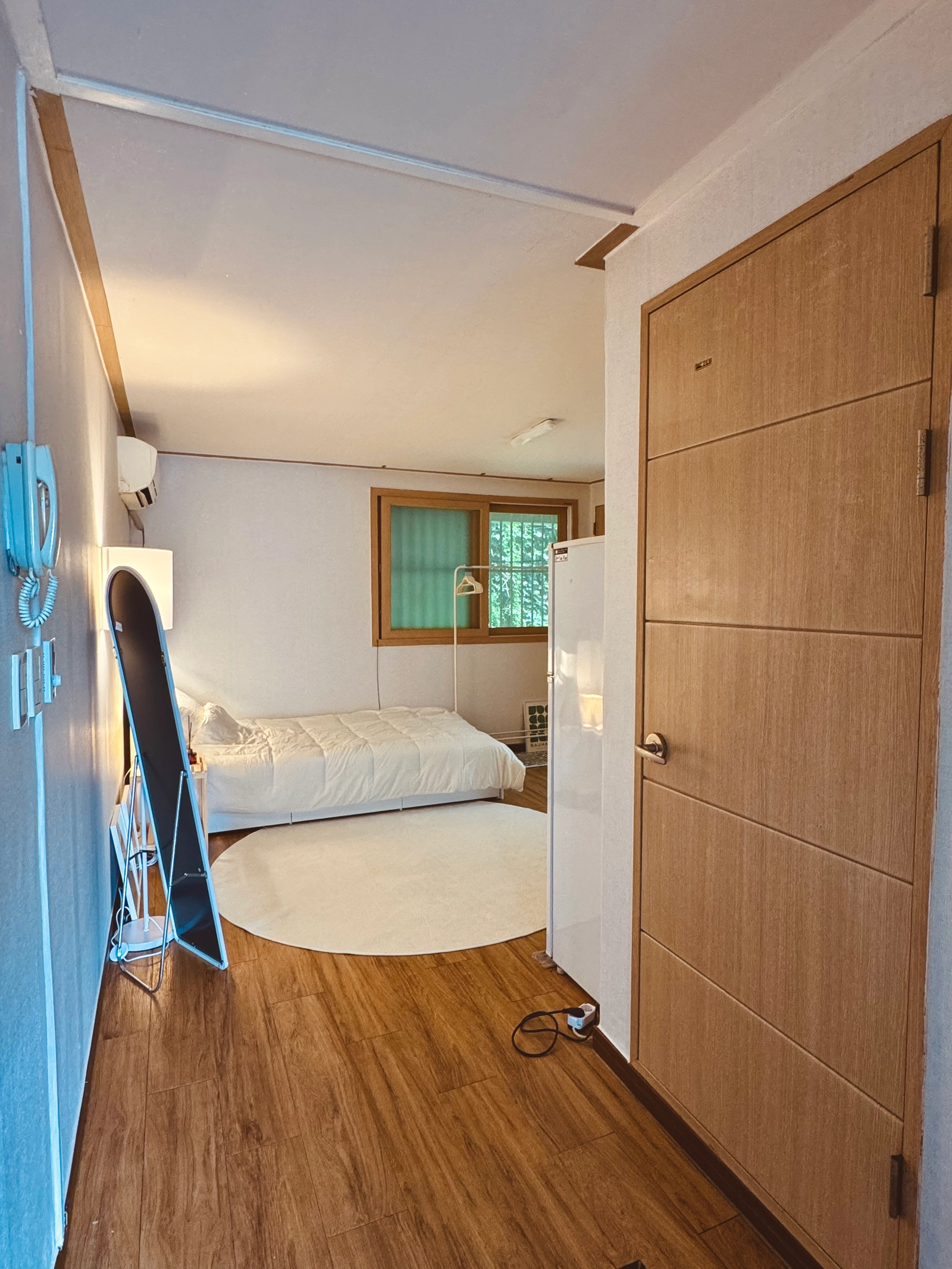 6 min to Seoul Station · Comfortable home 16