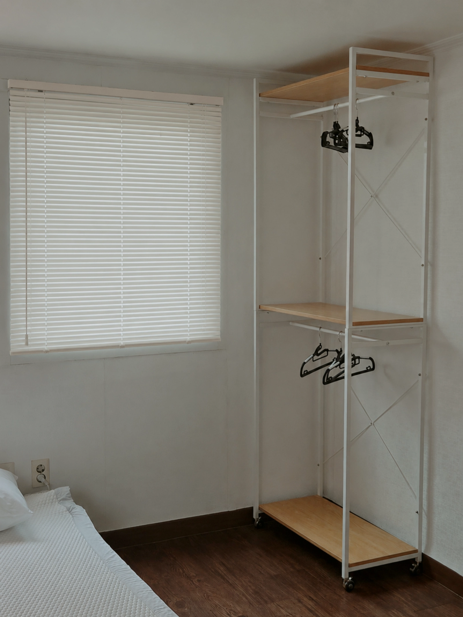 3 min to Namyeong & Sookmyung Univ. / 1 stop to Seoul Station · Fully furnished studio 3