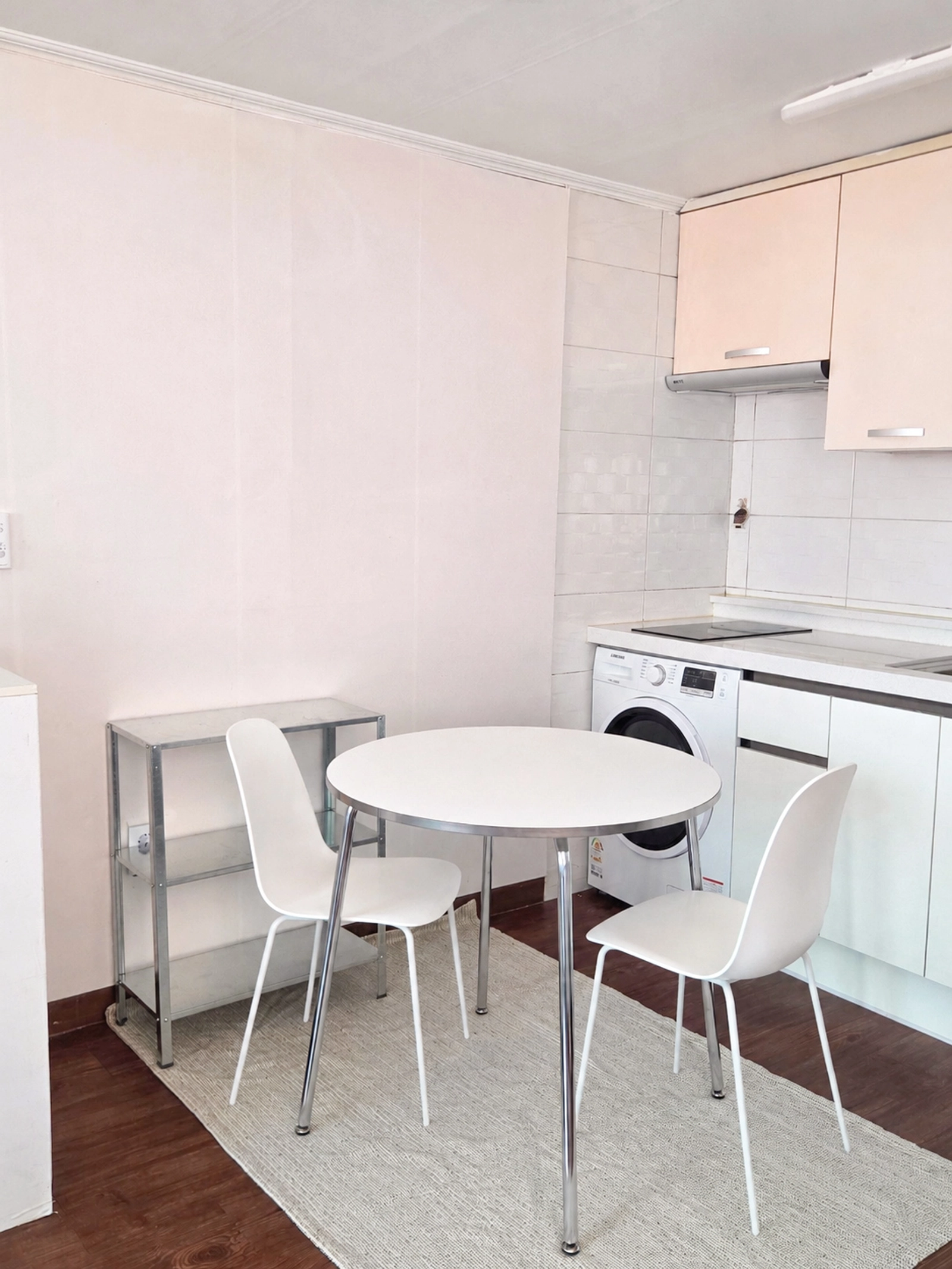3 min to Namyeong & Sookmyung Univ. / 1 stop to Seoul Station · Fully furnished studio 7