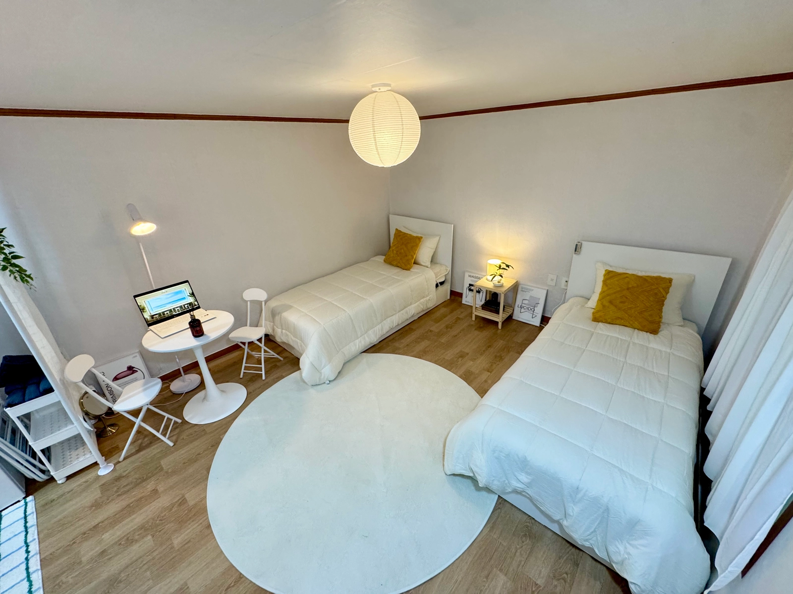 5-min walk to Seoul Station · 2-bed 4