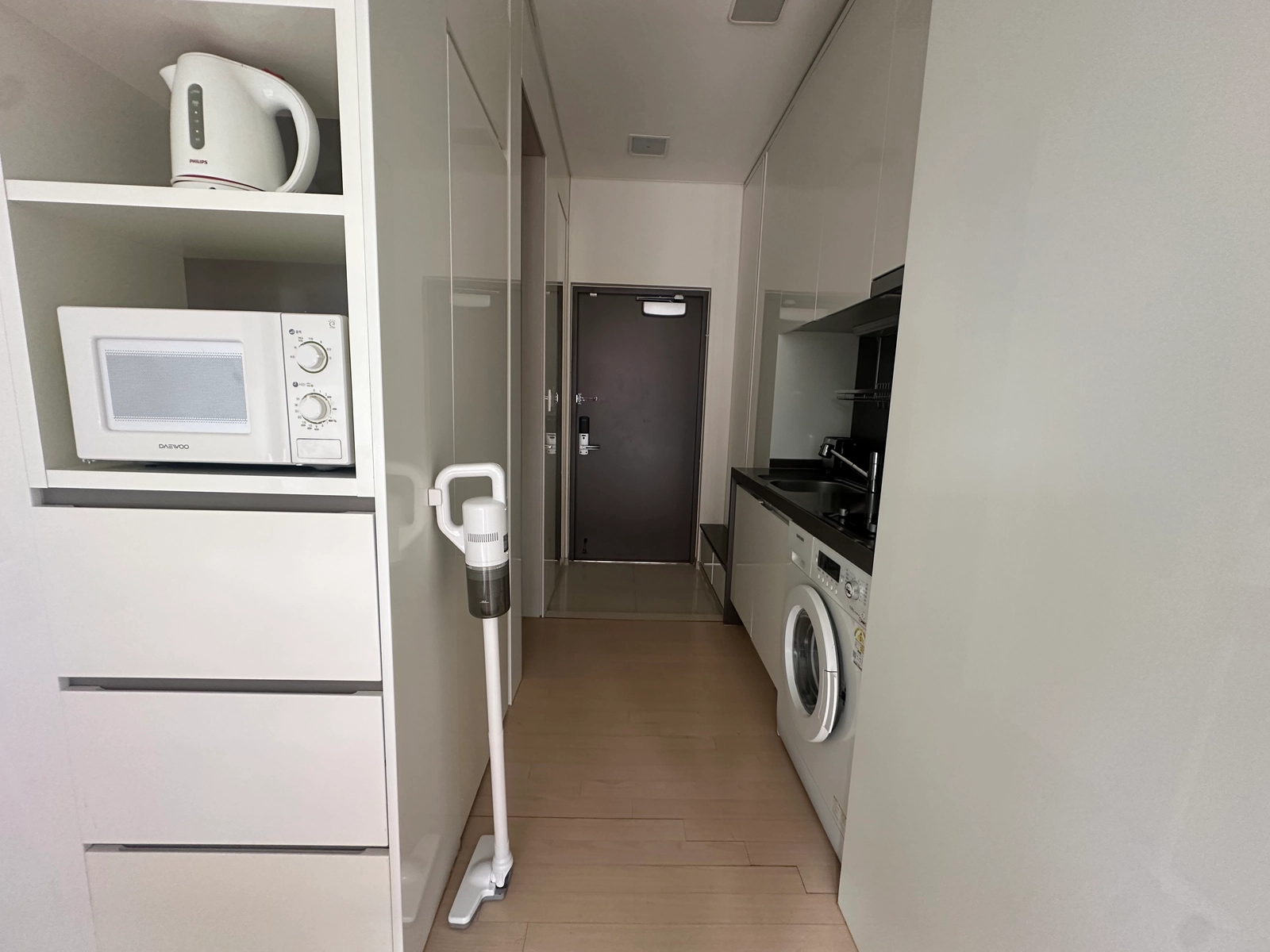 [1-min walk from Gangnam Station] Premium boutique residence 11