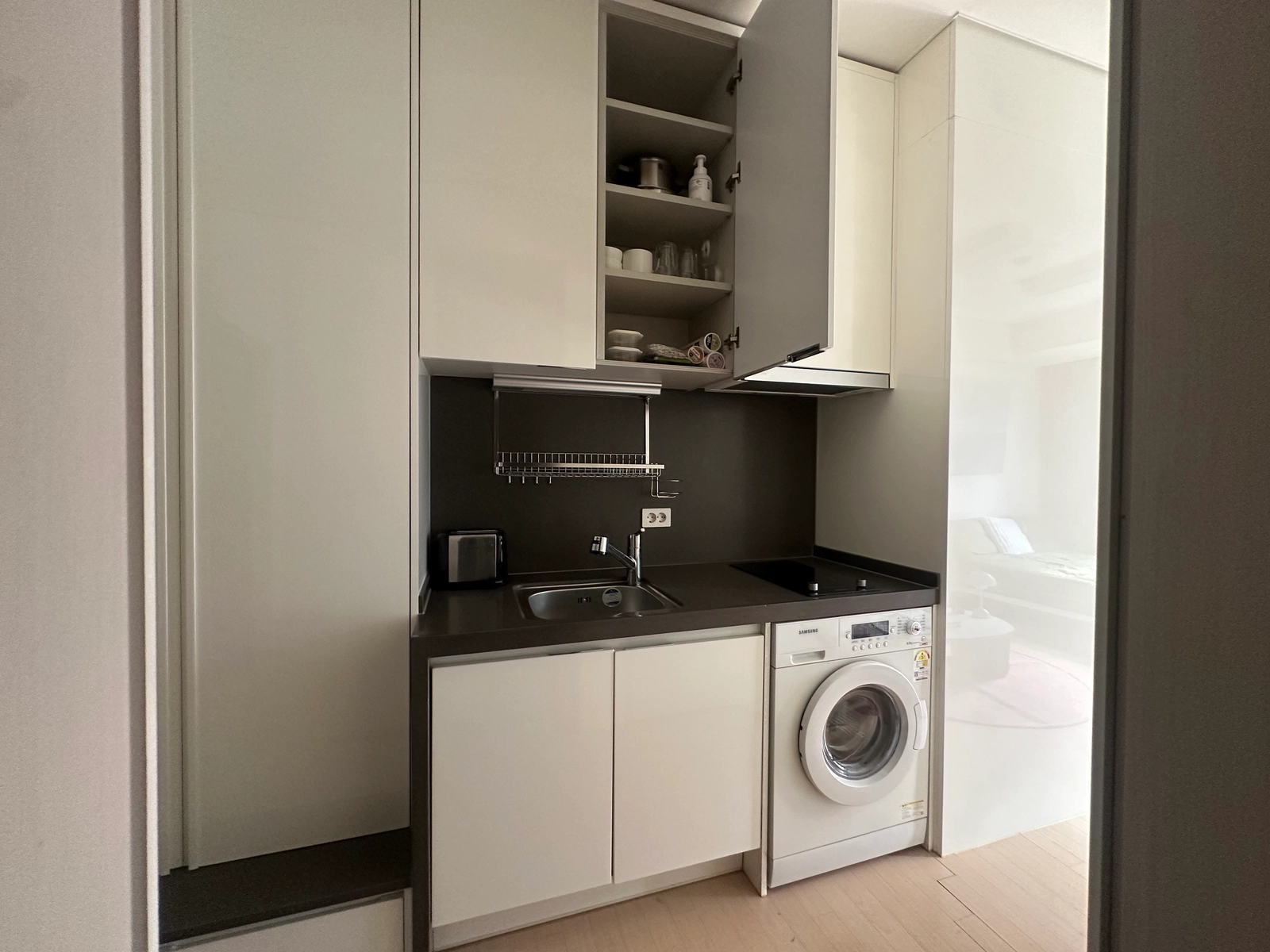 [1-min walk from Gangnam Station] Premium boutique residence 14