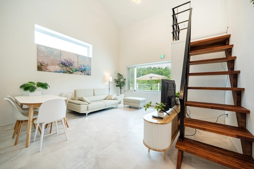 Newly built in 2026 · Entire-house pension · Forest view (Gangneung) · Duplex
