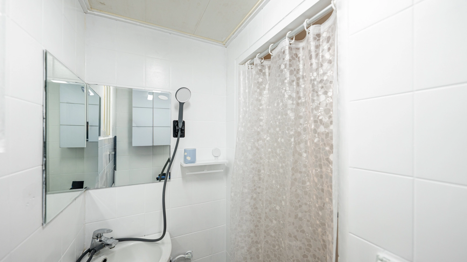 [Yeoksam 8 min, Gangnam 8 min] Spacious studio near both stations 12