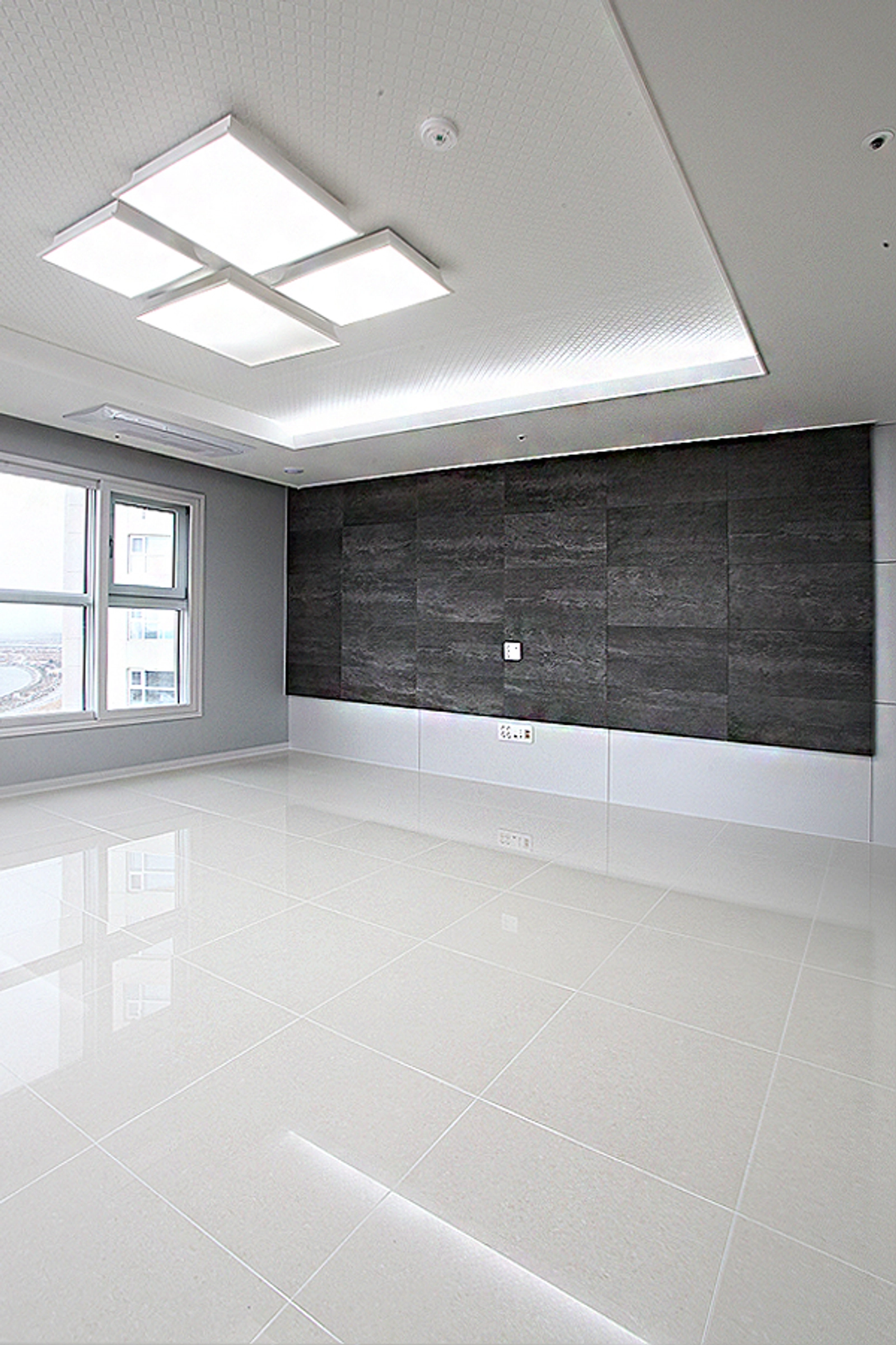 Great view near Songdo Central Park Station 16