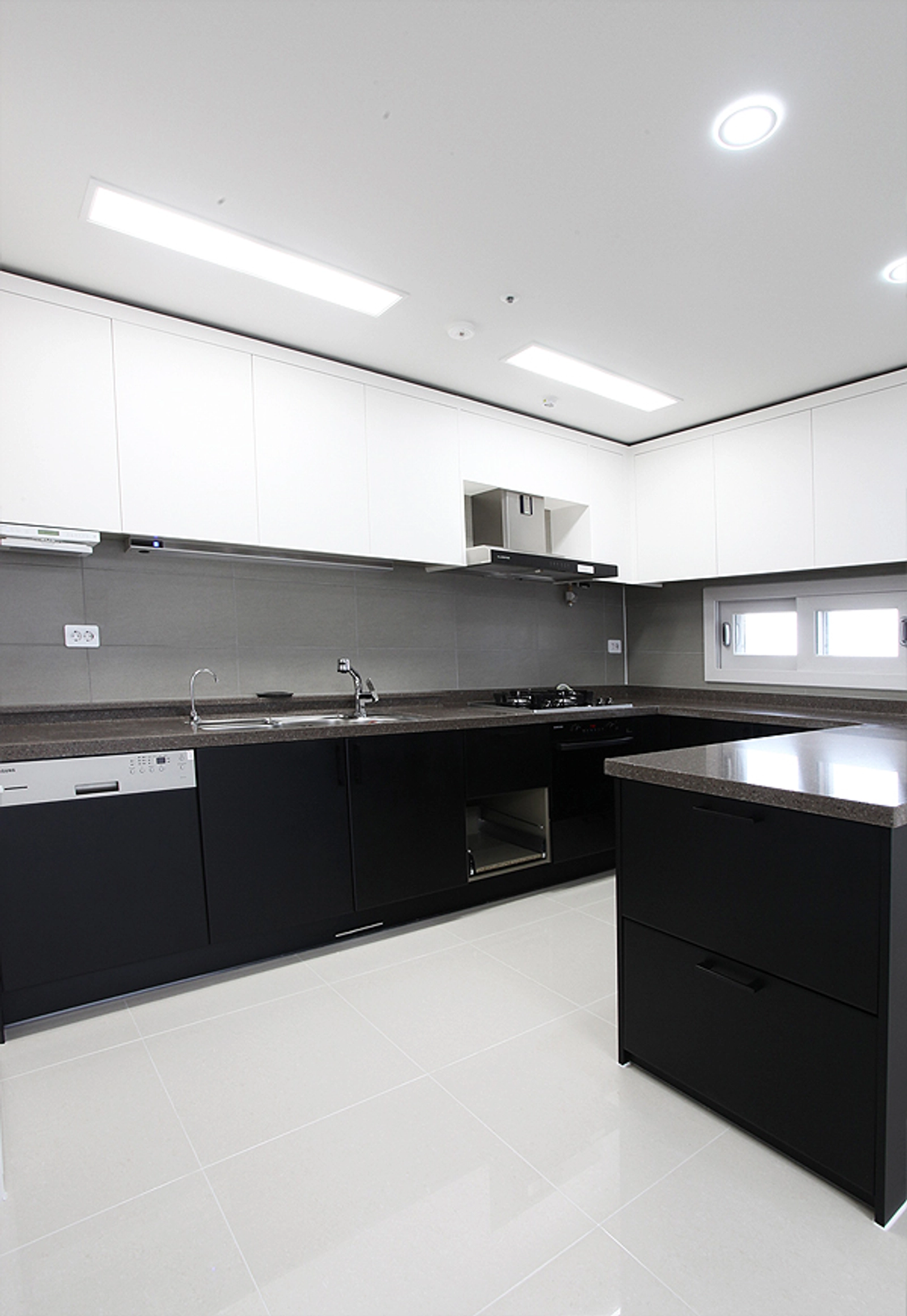 Great view near Songdo Central Park Station 17
