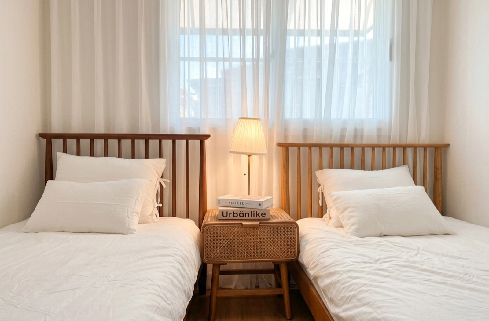 1st-floor, ground-level 2-room in Huam-dong — near Sookmyung Univ. Entrance & Seoul Station — photo 8
