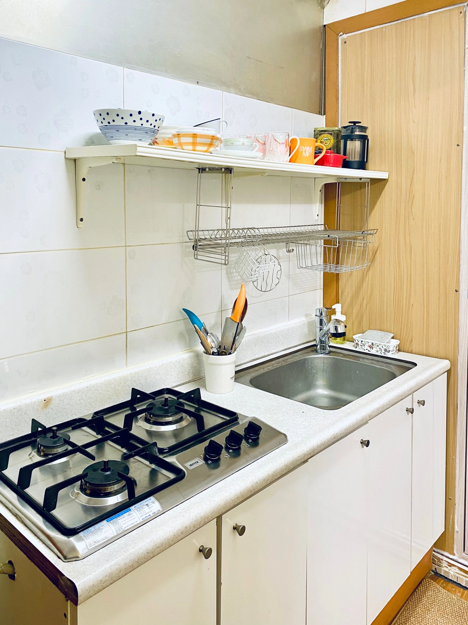 10-min walk to Daerim Station, cozy studio — photo 6