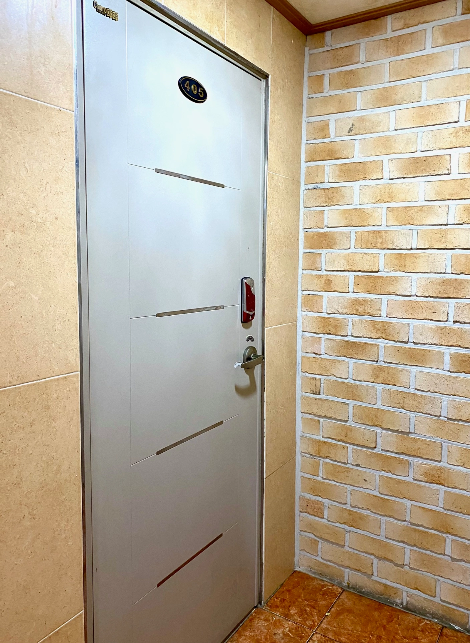 10-min walk to Daerim Station, cozy studio — photo 10