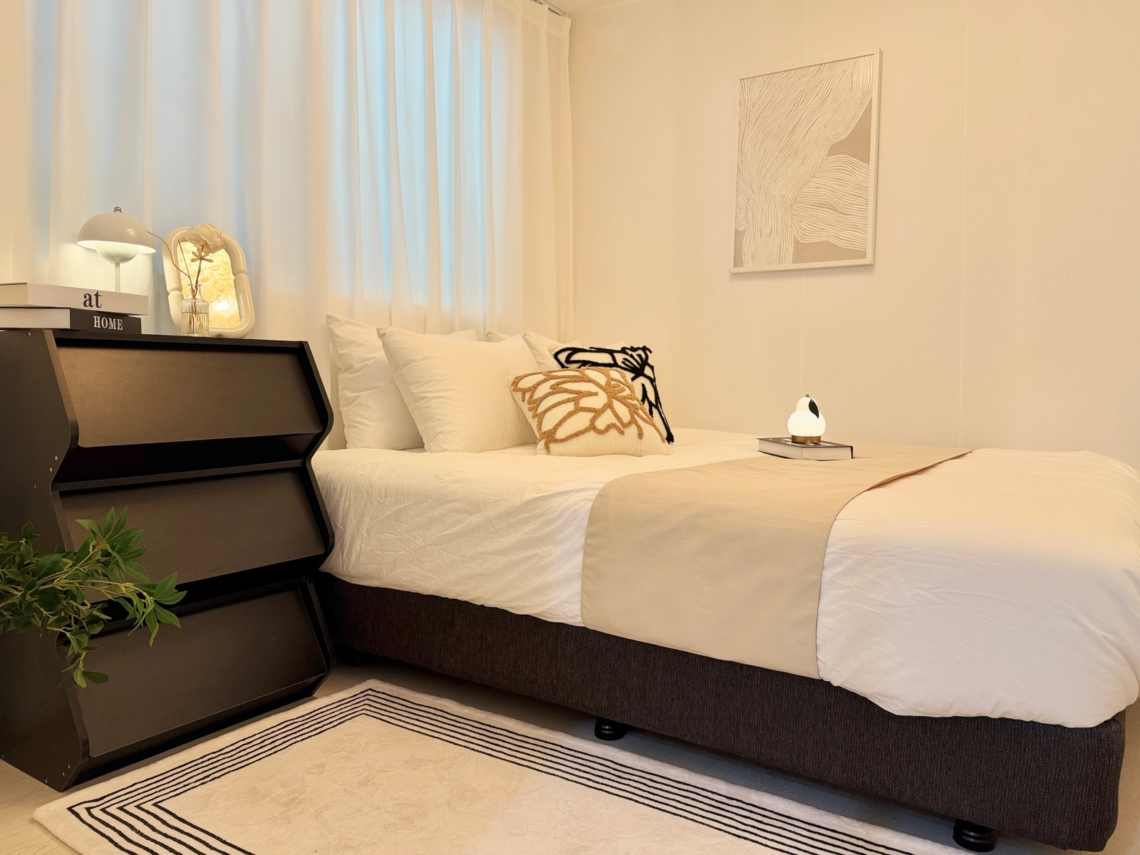 Yongsan-gu · 3-min walk to subway · Near Itaewon, Hongdae, Myeongdong · 2R 3B 6