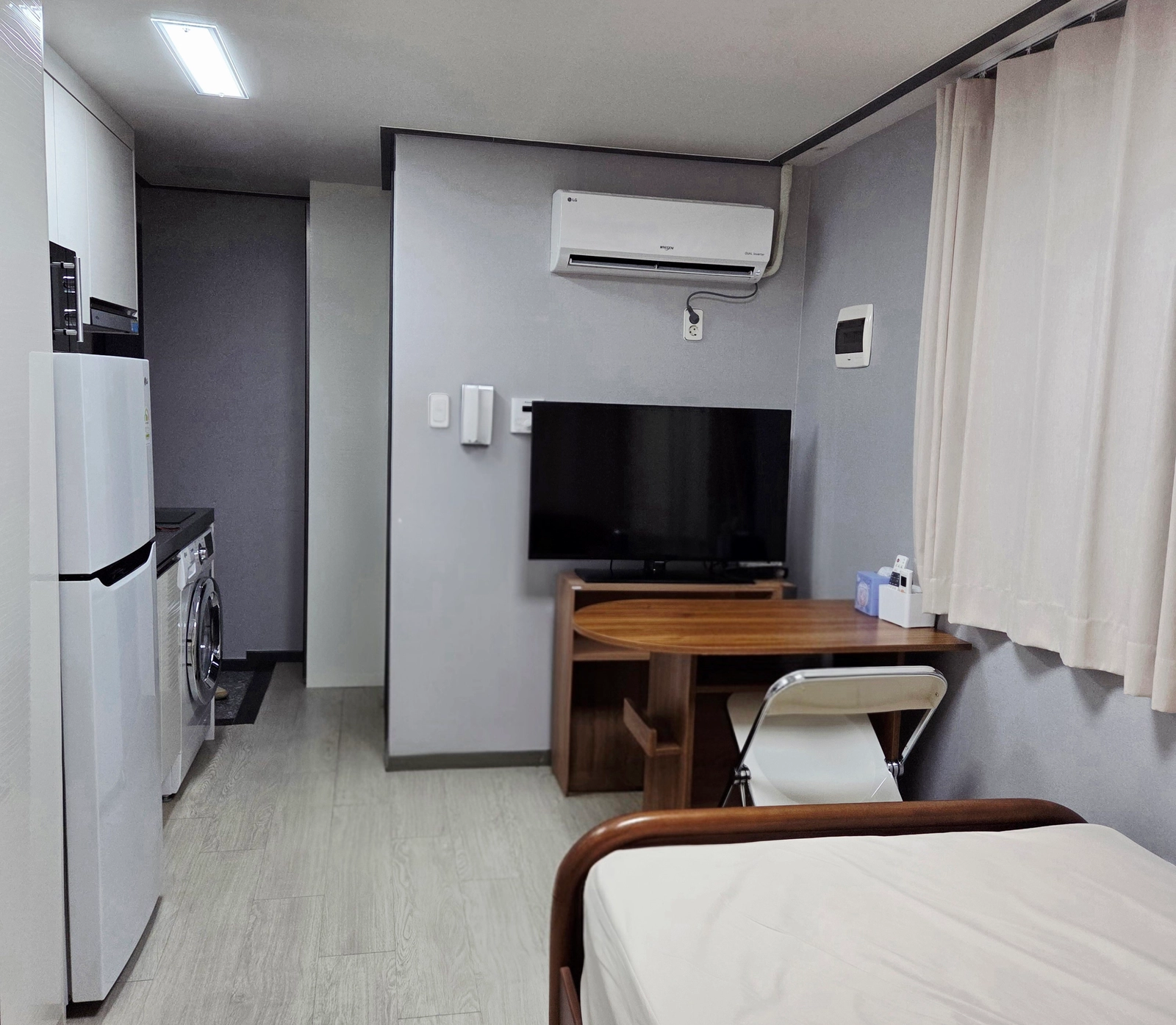 Cozy, comfortable studio near Subway Lines 4 & 7 — photo 2
