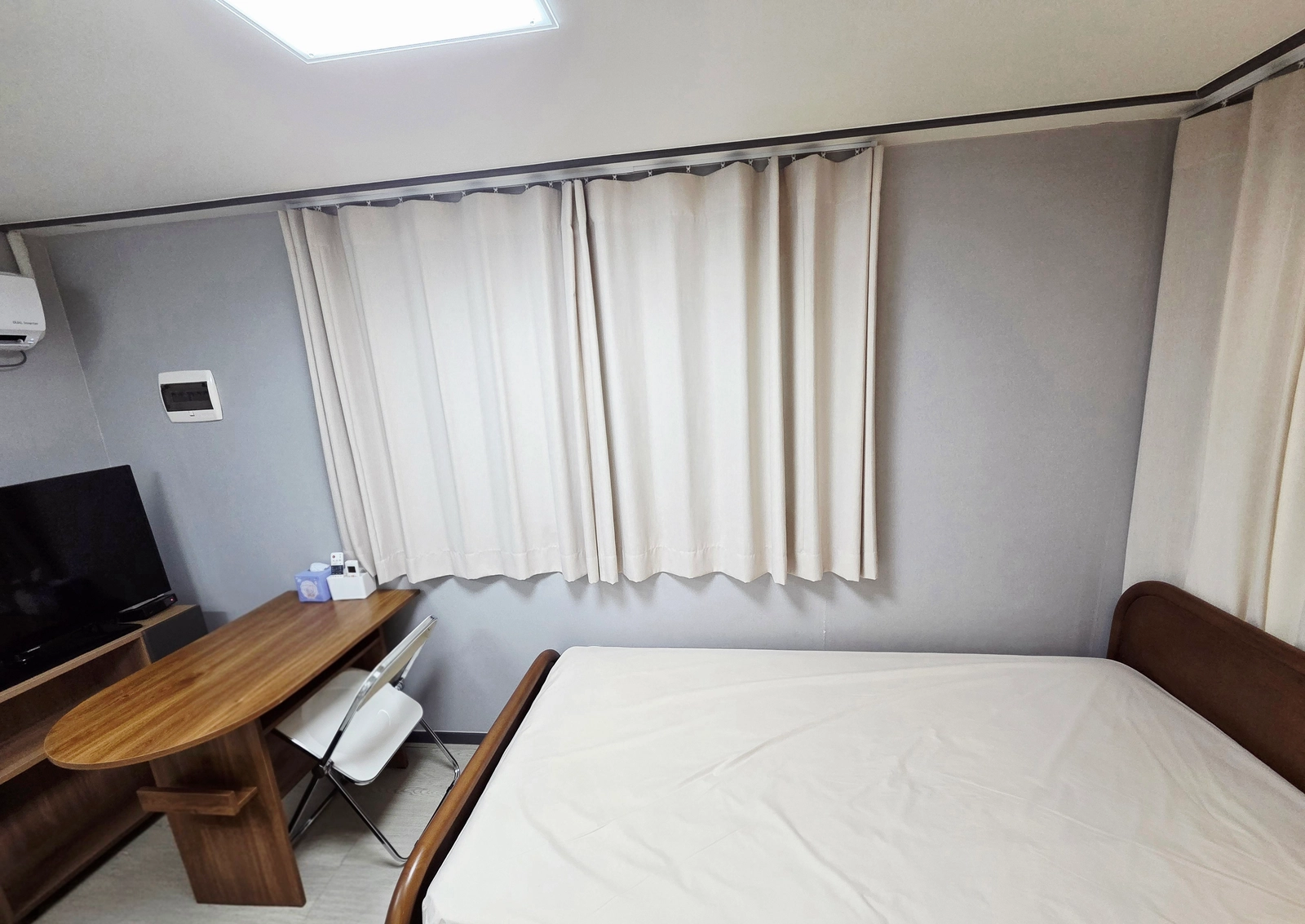 Cozy, comfortable studio near Subway Lines 4 & 7 — photo 3