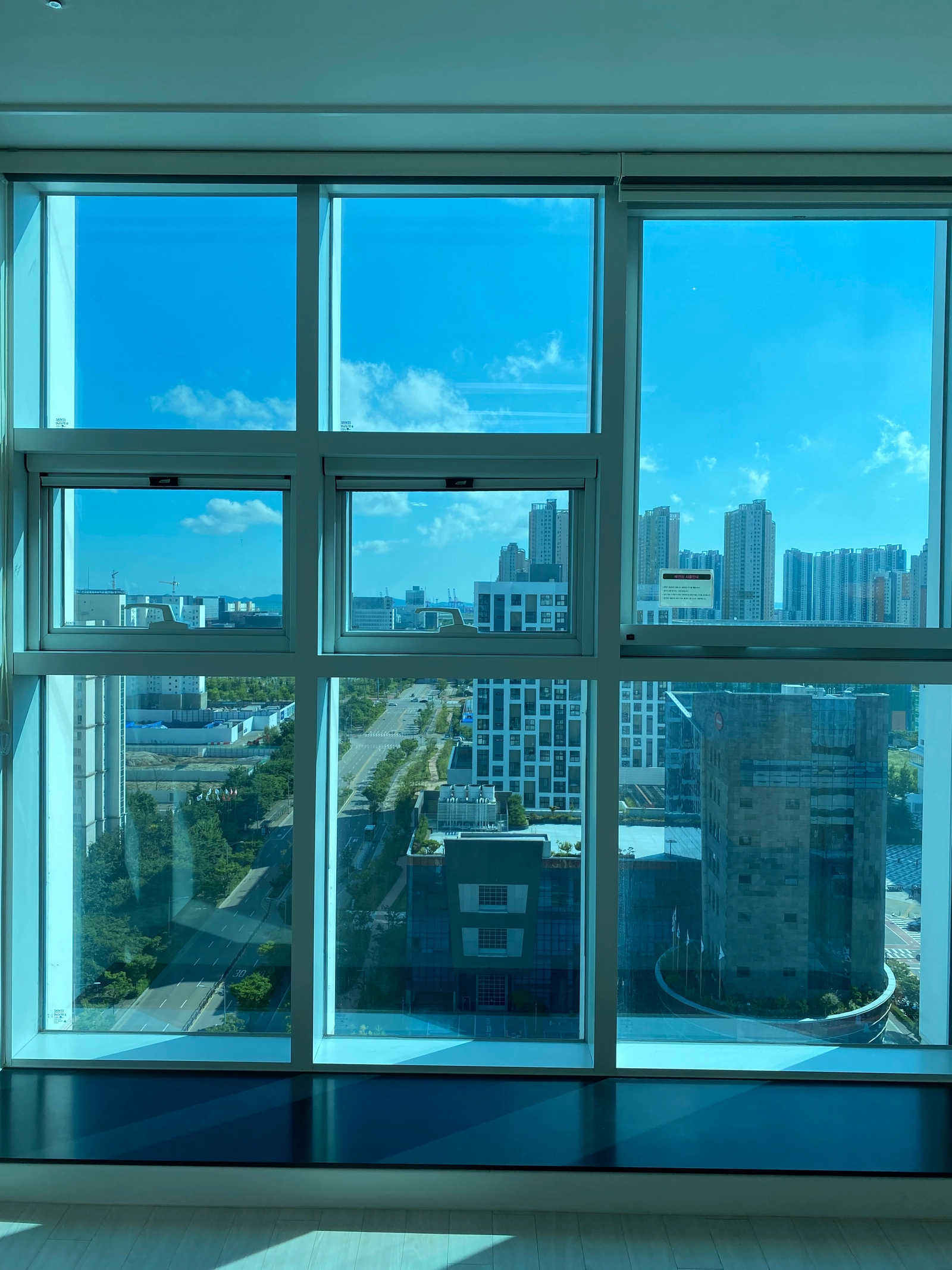 10-min walk to Technopark Station, Songhyeon A / Triple Street — photo 6