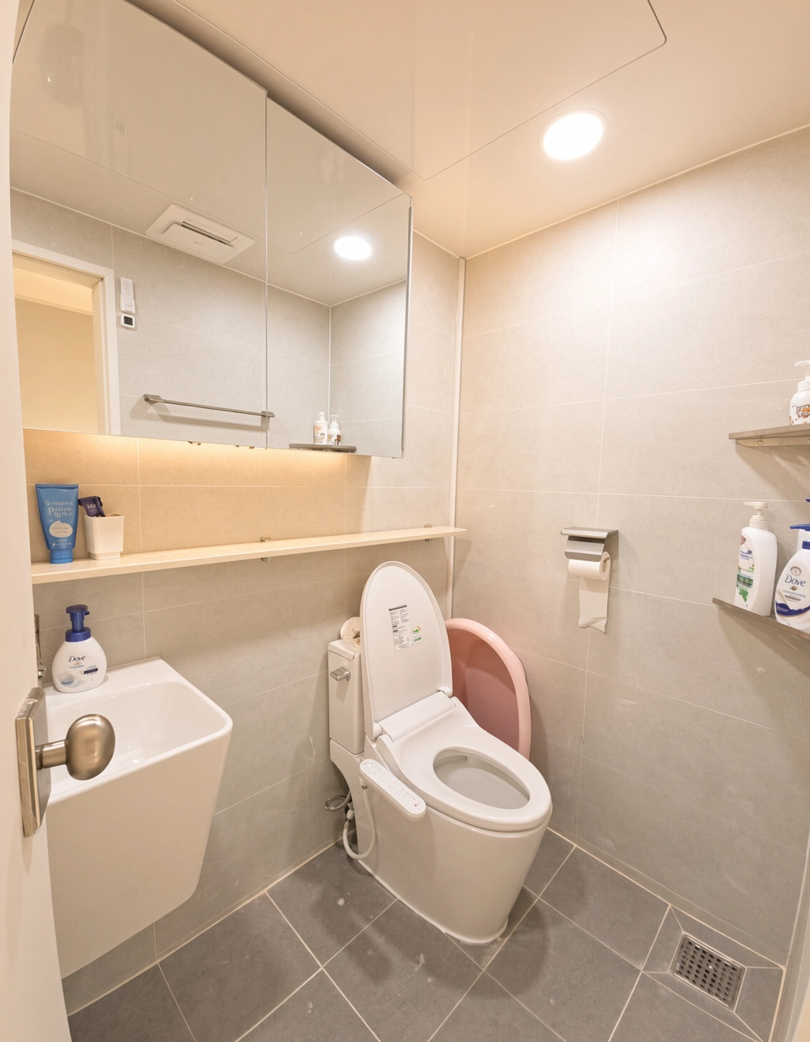 5 mins to Yeongamjeong, Sokcho · Pet-friendly · 16th-floor ocean view — photo 8