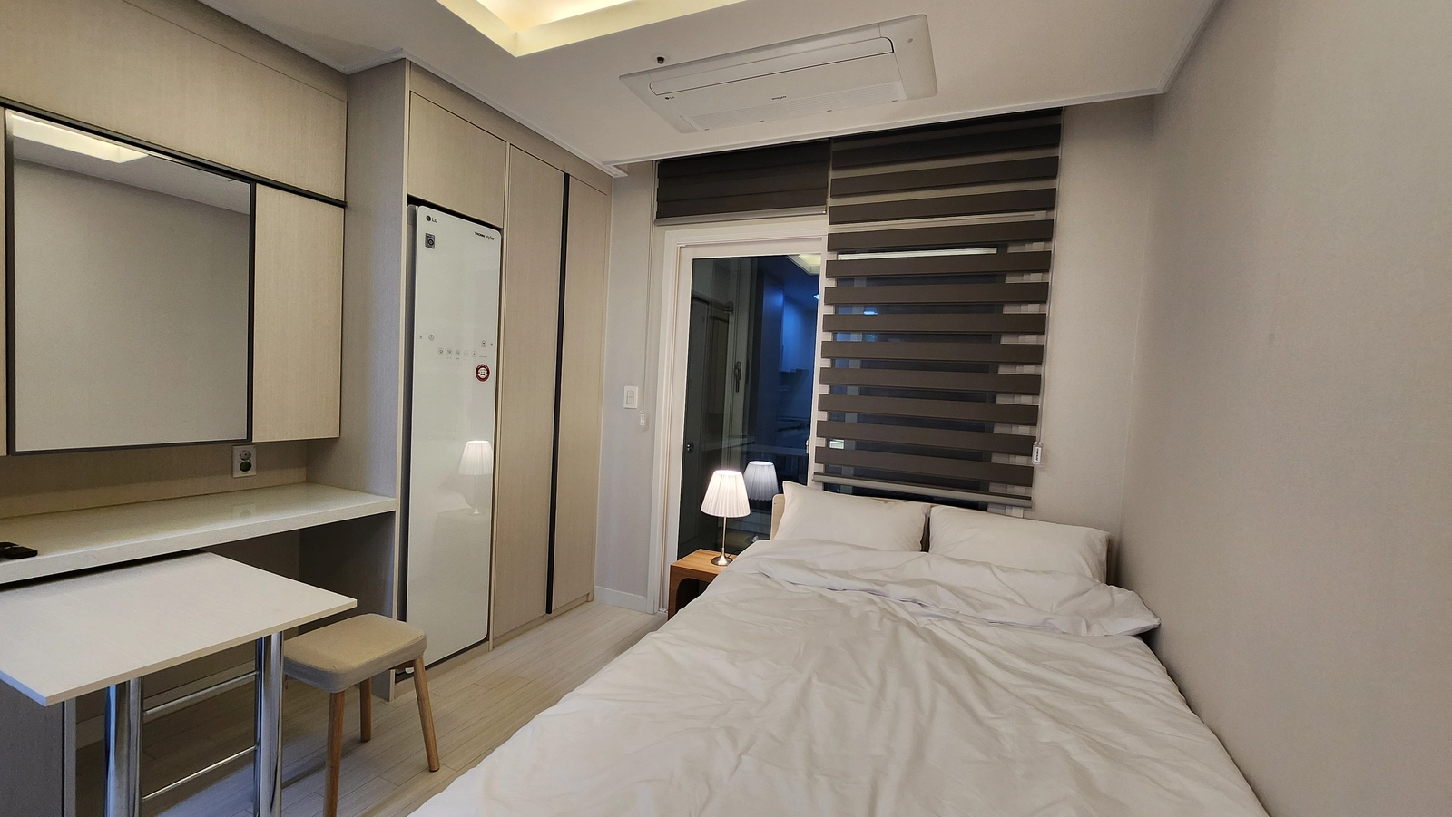 Zion Stay · 3 mins from Daejeon City Hall Station · Parking available