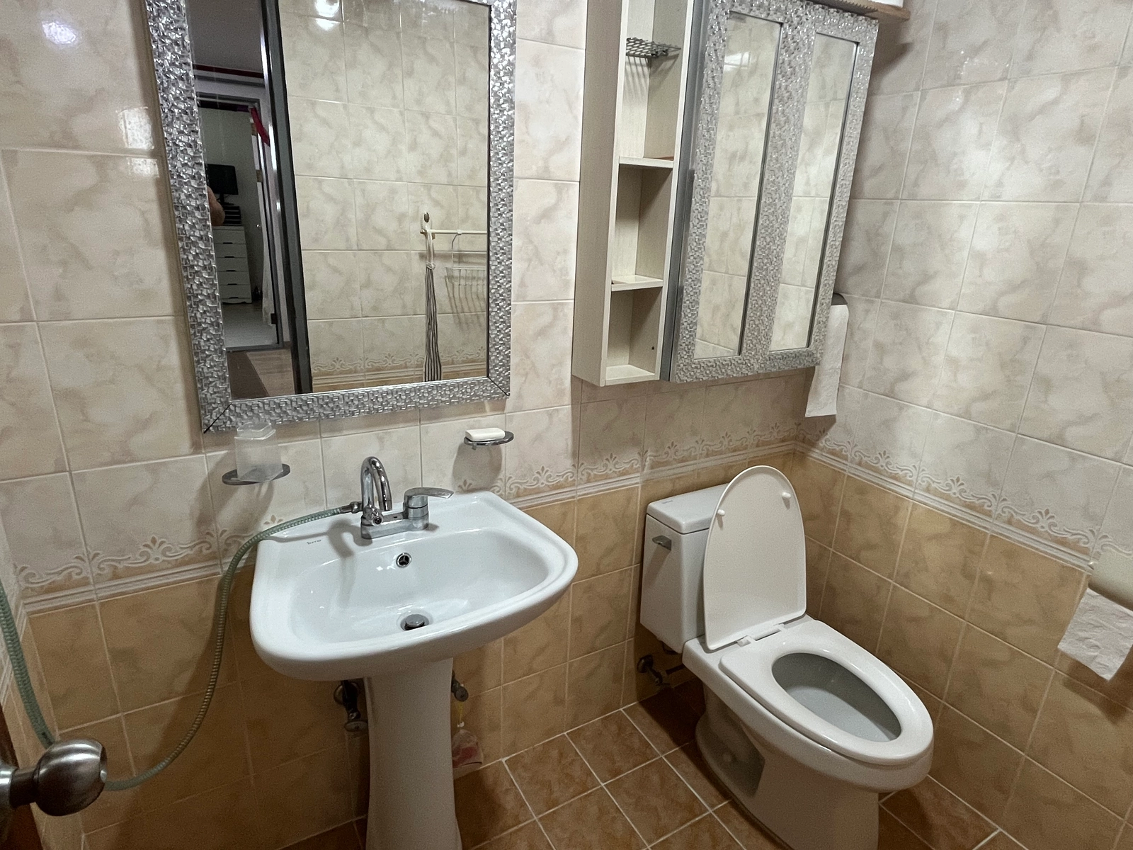 2-Bedroom Apt, 6–7-Min Walk to Chungnam National University — photo 14