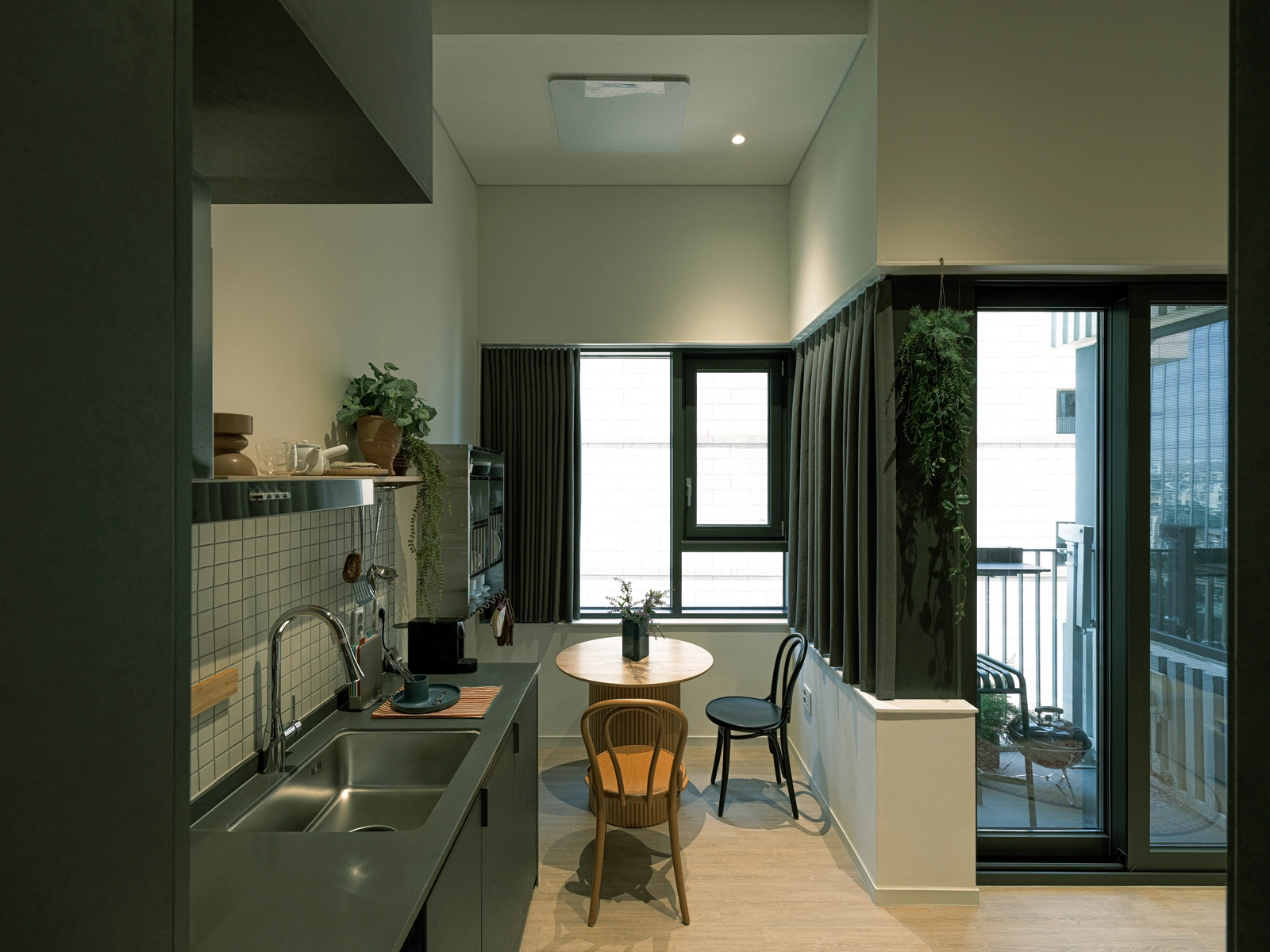 Fully furnished studio near Sinyongsan Station — photo 2