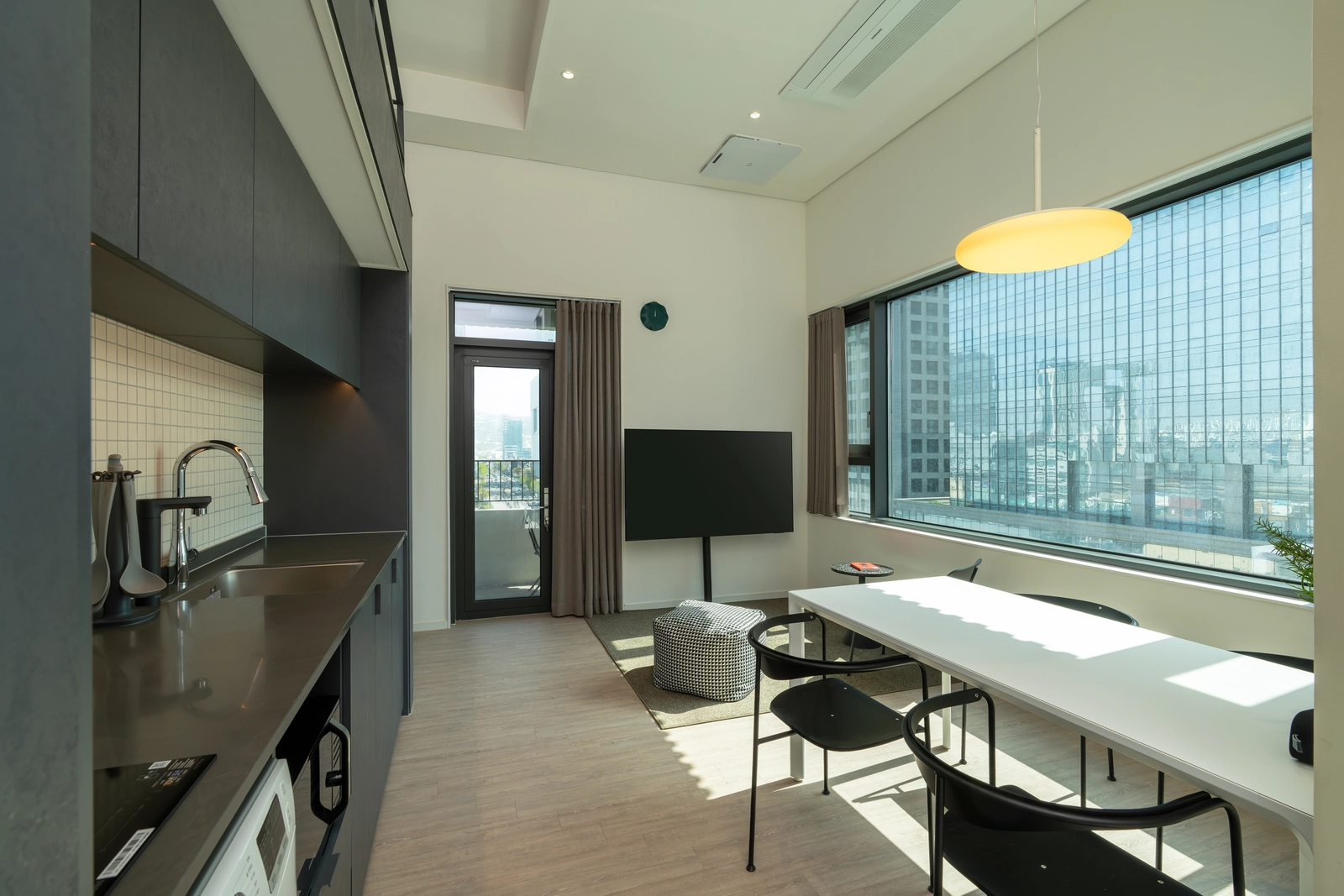 Yongsan Station Hive Loft