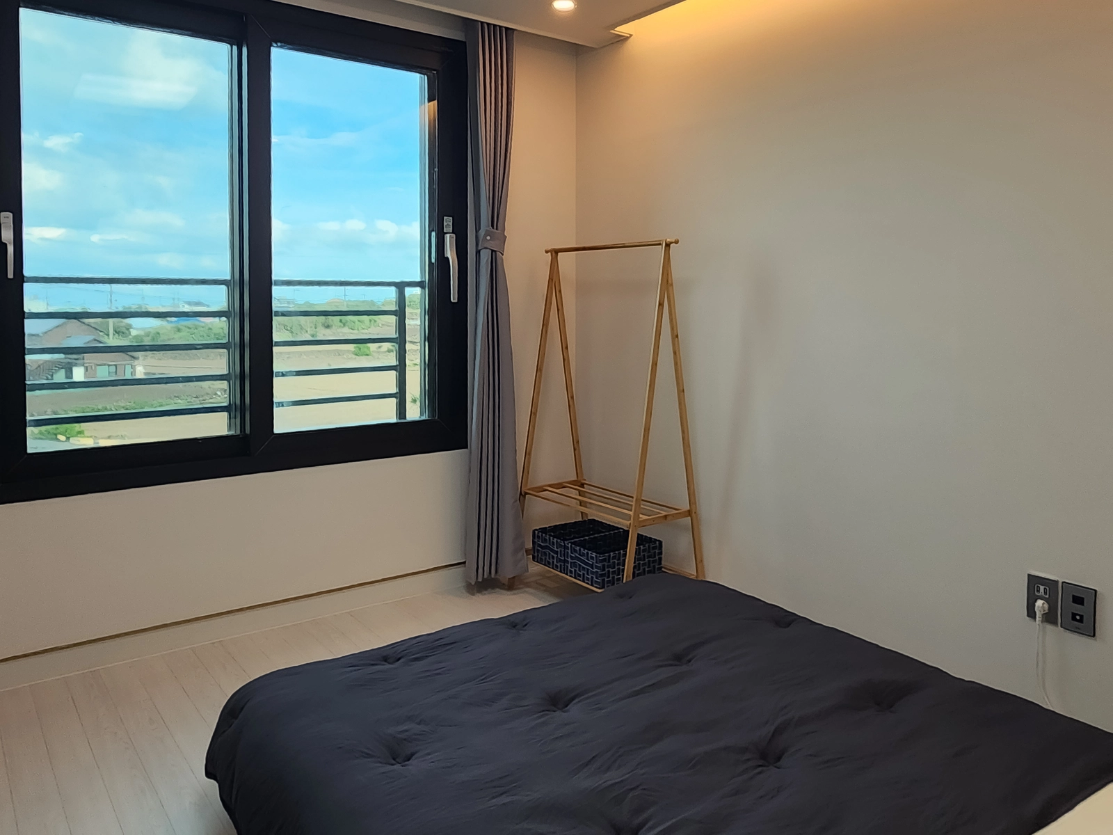 Fully Furnished 2-Bedroom, 1 Min from Pyeongdae Beach — photo 6