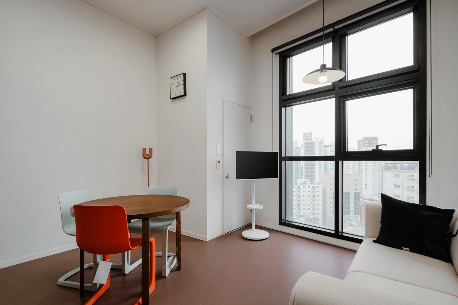 Fully Furnished Duplex for 2 in Dongdaemun — photo 3