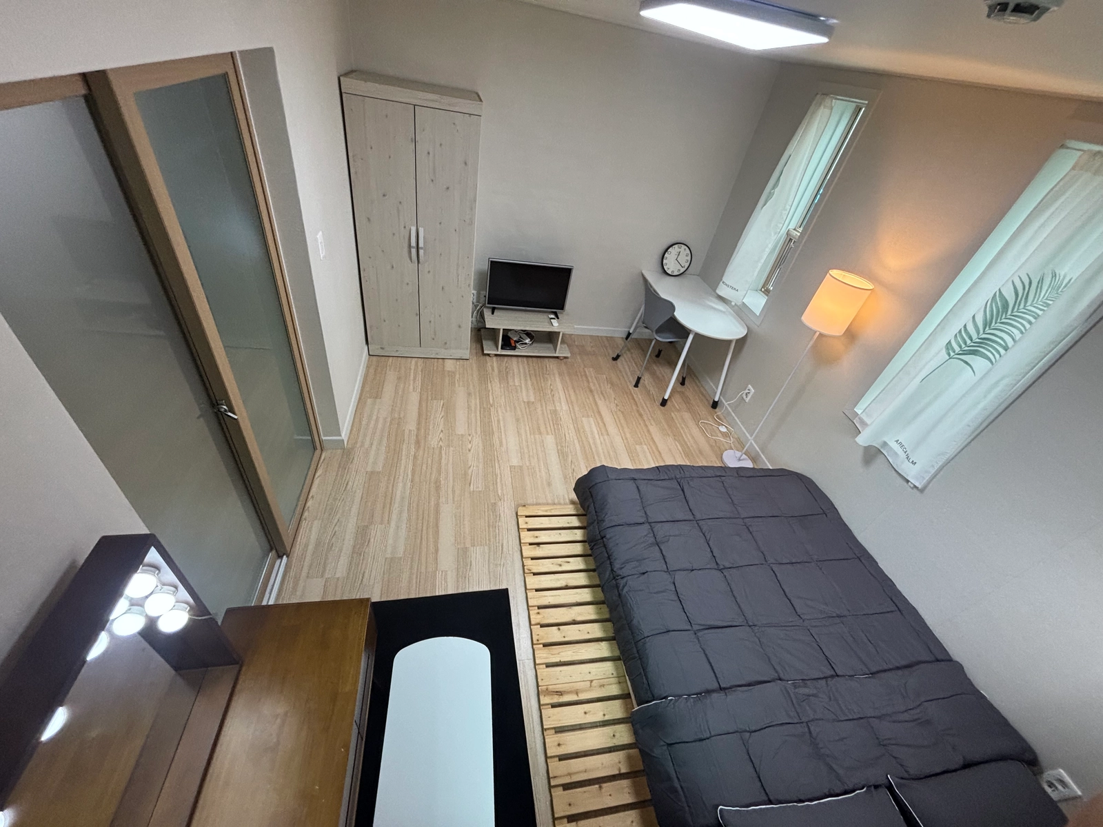 [Wonju, Gangwon] Cozy Studio with Separate Bedroom, 5 Mins from Innovation City — photo 3