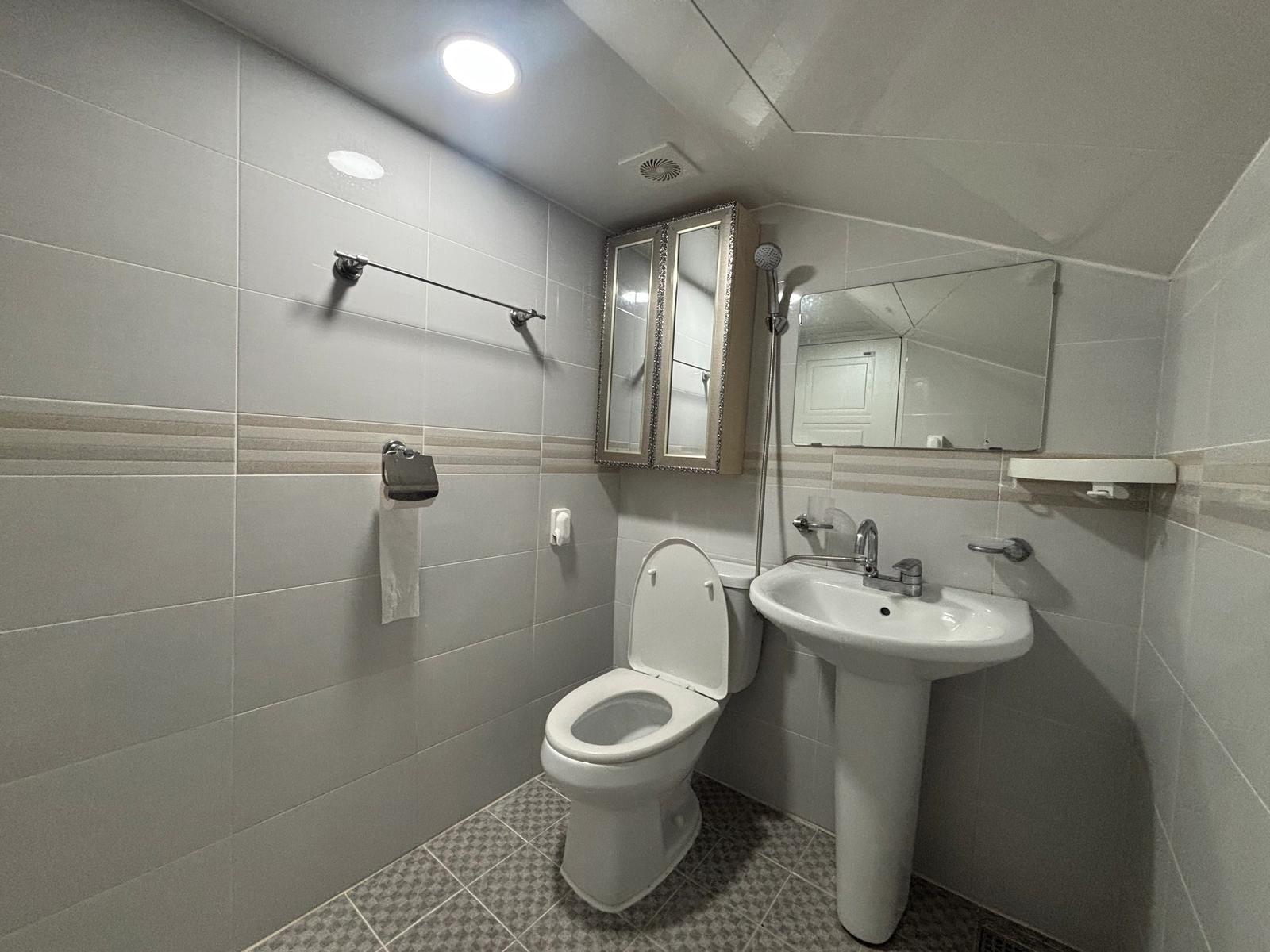 [Wonju, Gangwon] Romantic rooftop stay, 5 mins from Innovation — photo 7