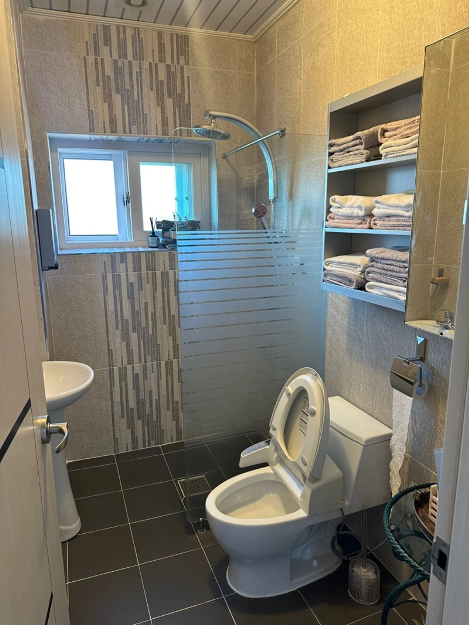 Spacious 2-bedroom country home in nature, Chuncheon, Gangwon — photo 15